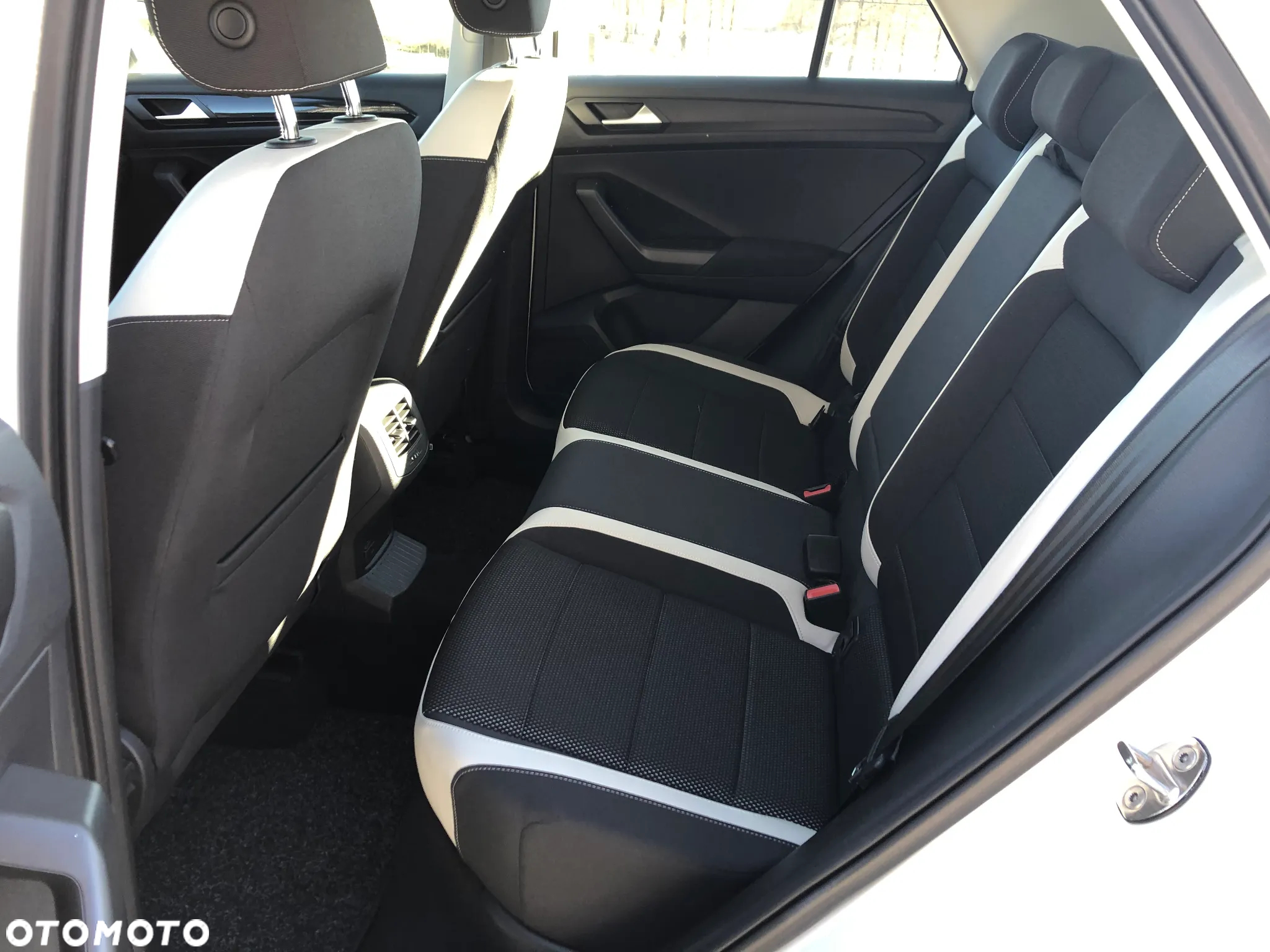 Volkswagen T-Roc 1.5 TSI ACT OPF DSG Style - 23