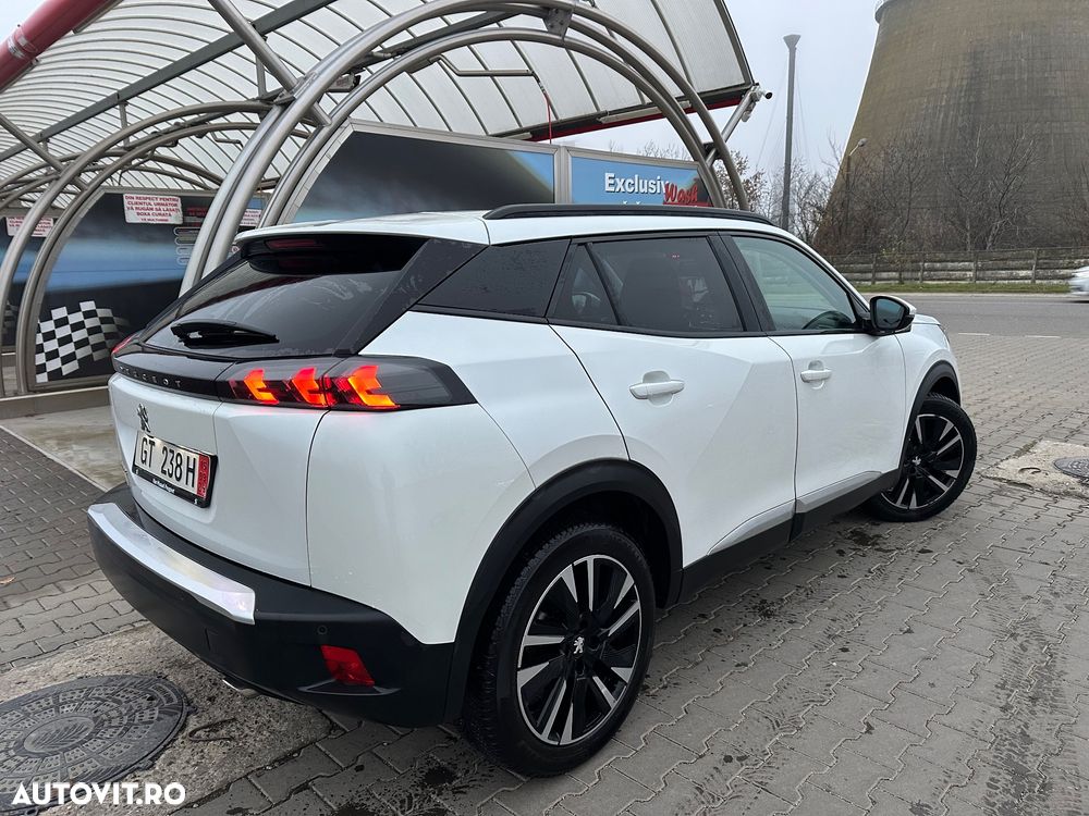 Peugeot 2008 BlueHDi 130 EAT8 GT Pack - 4