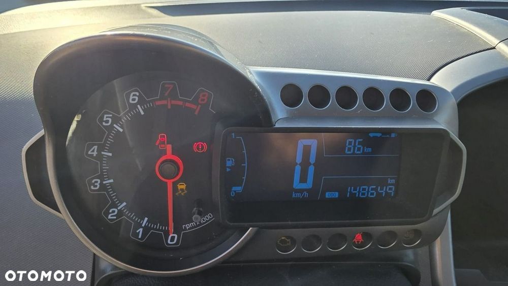 Chevrolet Aveo - 10