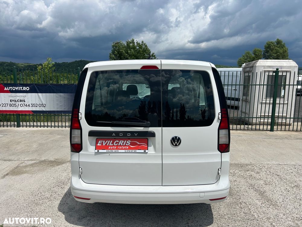 Volkswagen Caddy Maxi 2.0 TDI 75 kW Life - 11