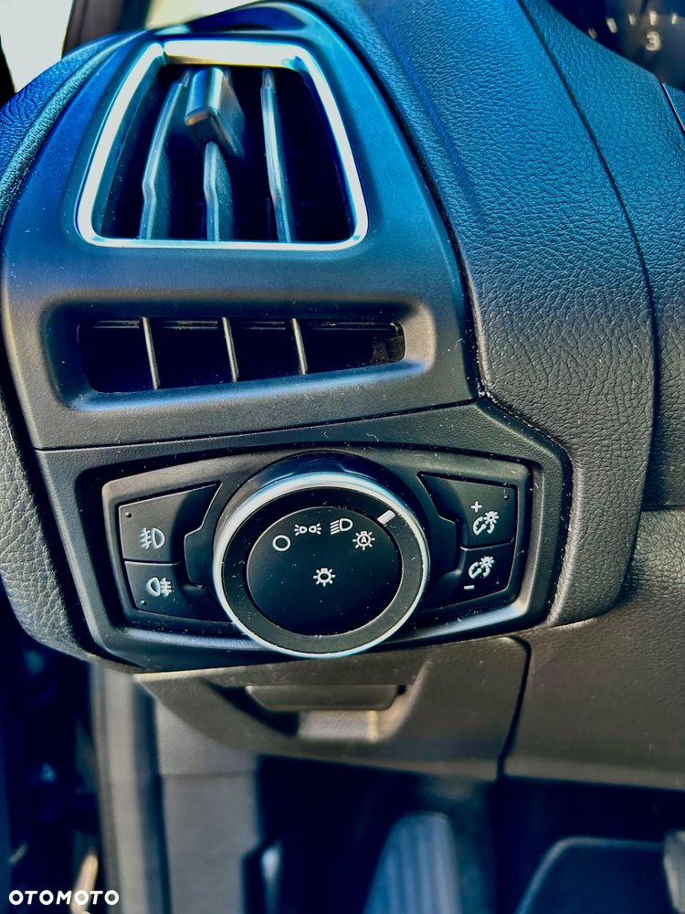 Ford Focus 2.0 TDCi Titanium ASS PowerShift - 13