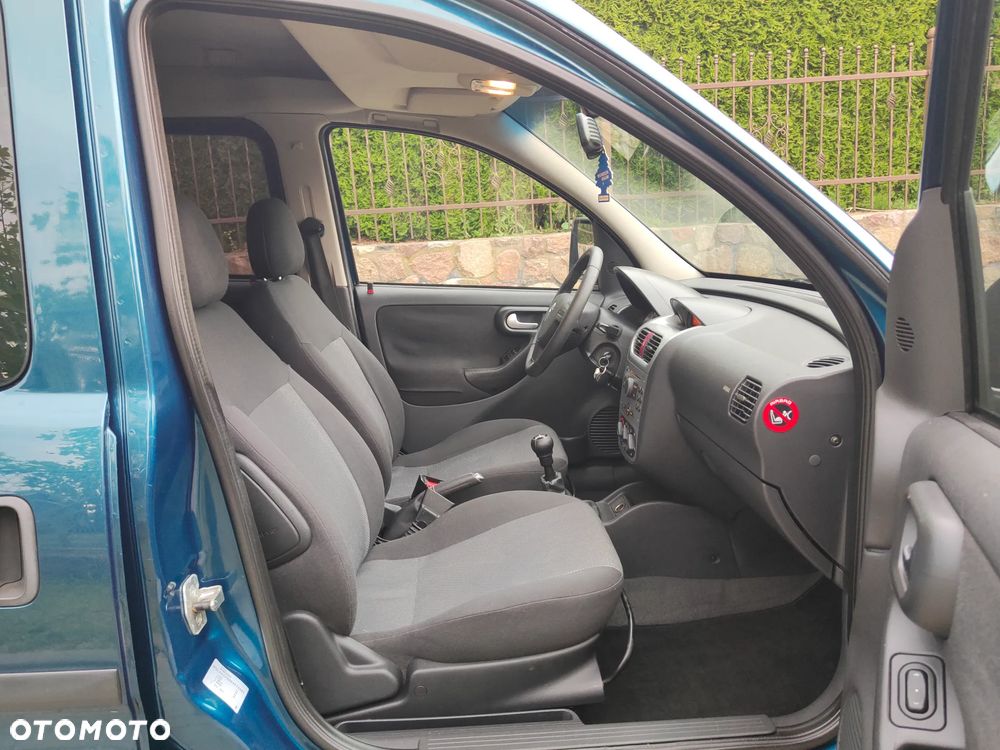Opel Combo Tour Color Edition - 19