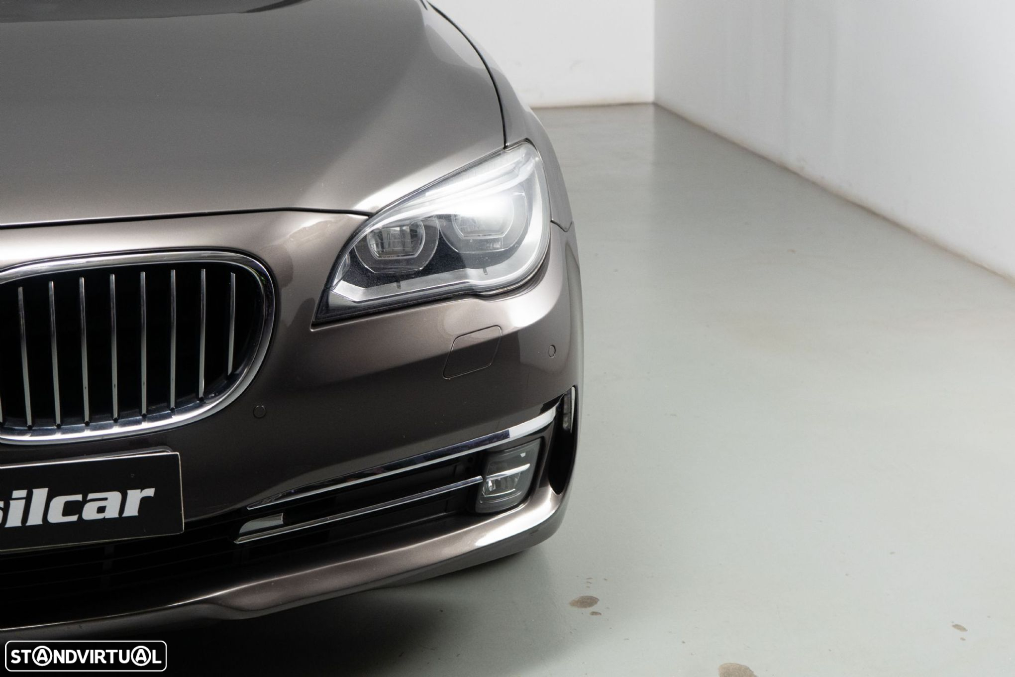 BMW 740 iH Active Hybrid - 14