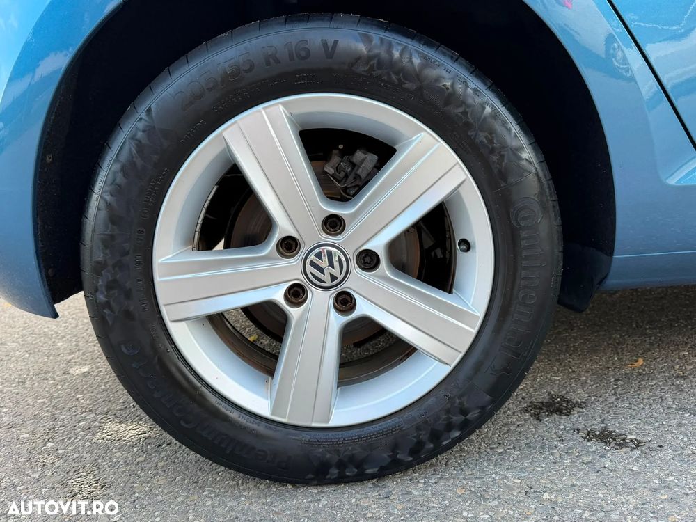 Volkswagen Golf 1.6 TDI DPF Comfortline - 11