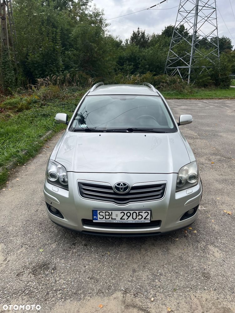 Toyota Avensis 2.2 D-4D Prestige - 2
