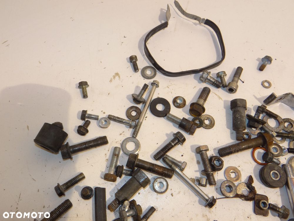 Honda CB 450 Nighthawk 84r śruby podkładki nakrętki blacha H2185 - 2