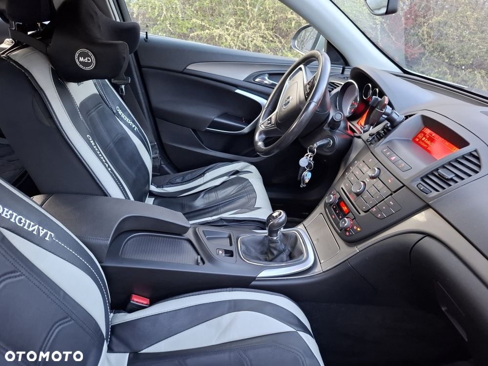 Opel Insignia 1.8 - 4