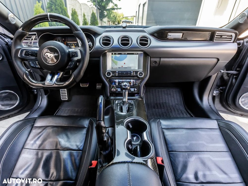 Ford Mustang - 17