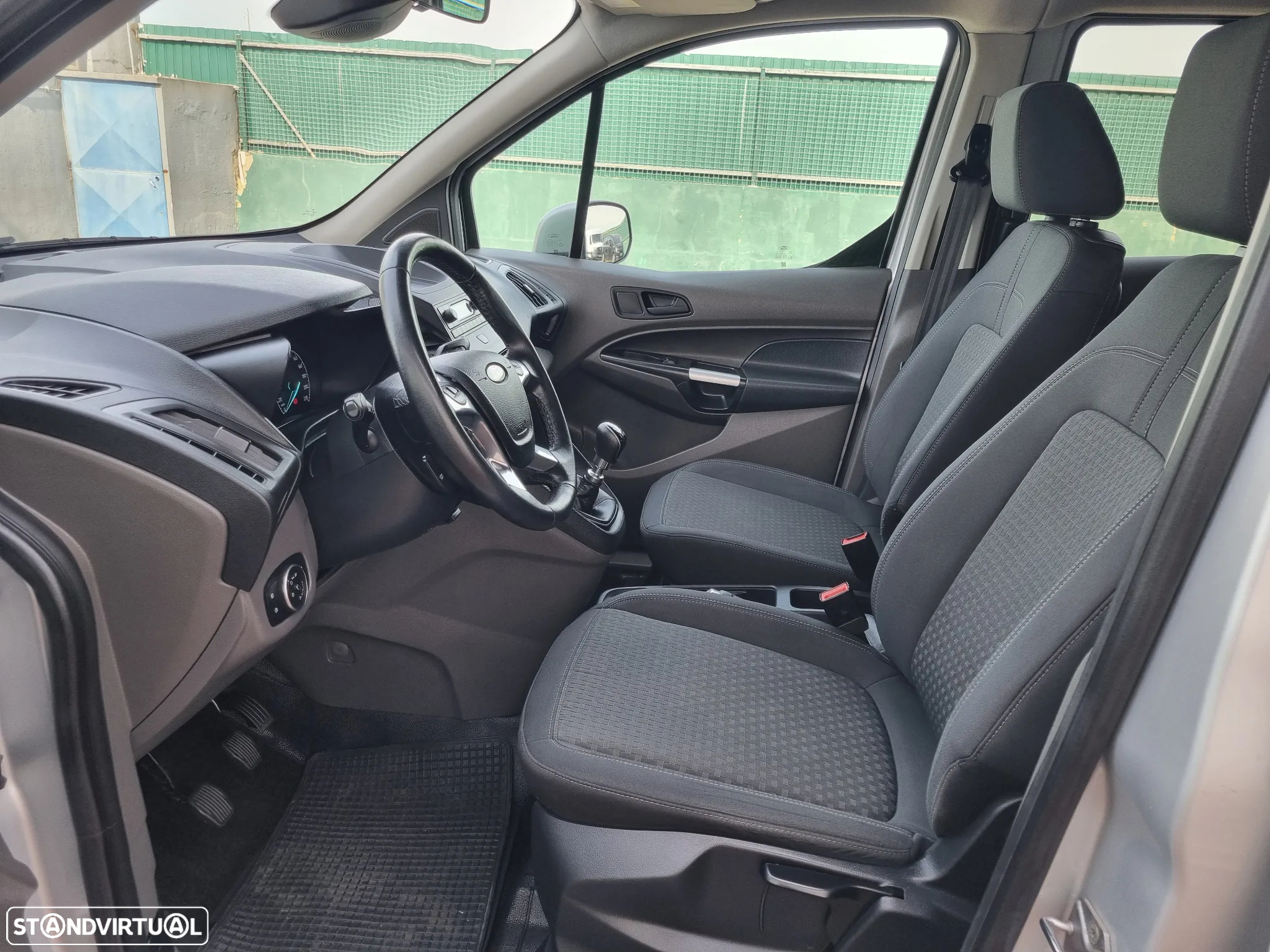 Ford Tourneo Connect Grand 1.5 TDCi Active - 19