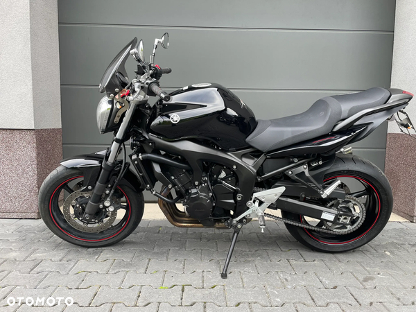 Yamaha FZ6