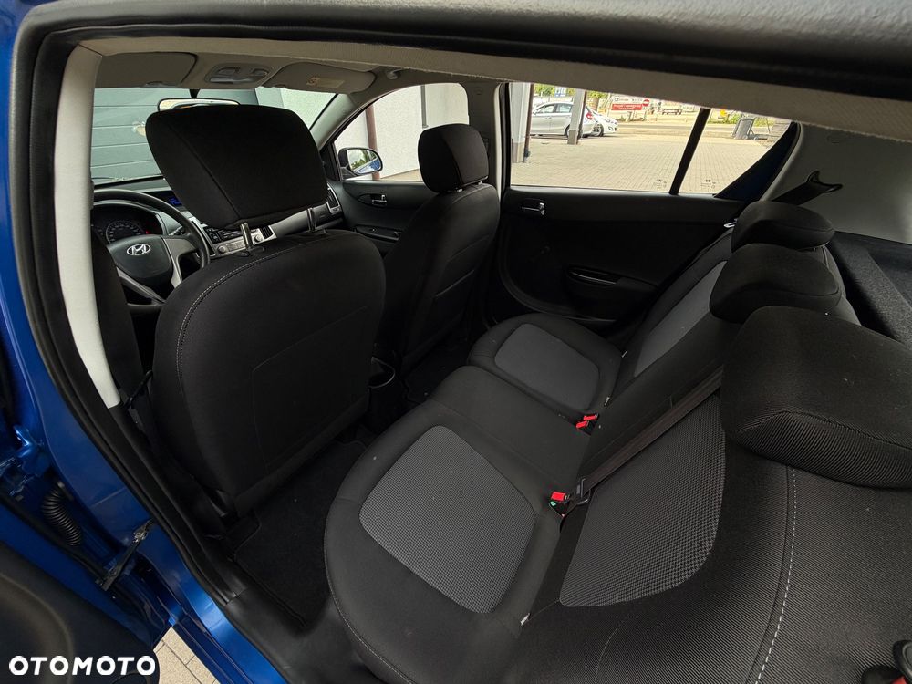 Hyundai i20 1.25 Comfort - 11