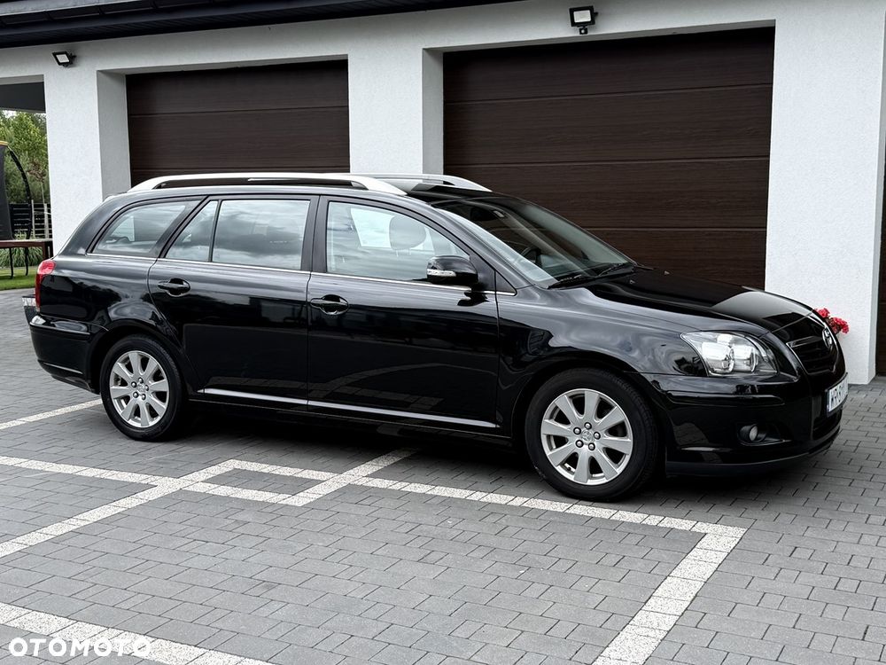Toyota Avensis 1.8 VVT-i Combi - 10