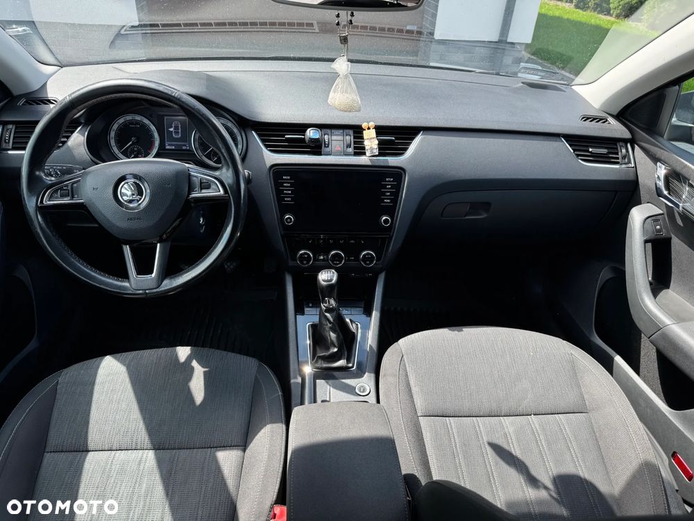 Skoda Octavia 1.6 TDI Business - 9