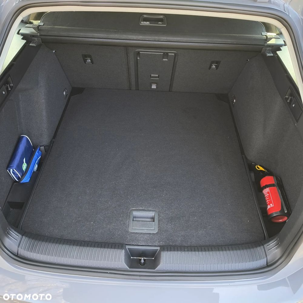 Volkswagen Golf VIII 1.5 TSI EVO Life - 21