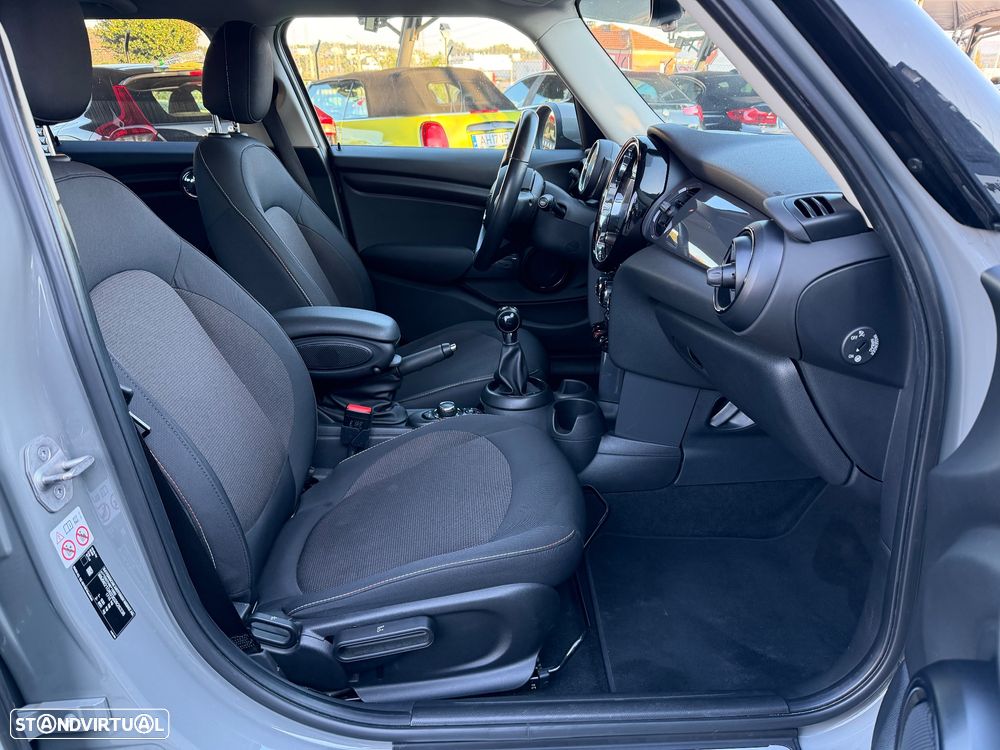 MINI 5 Portas One Sport Edition - 12