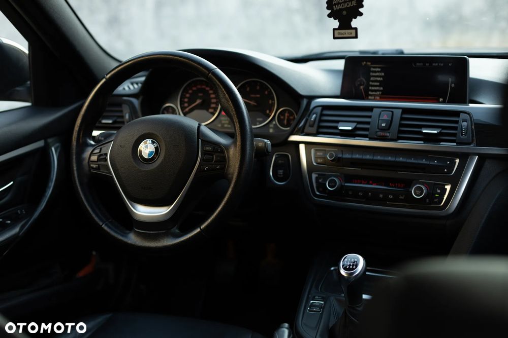 BMW Seria 3 320d Efficient Dynamics Edition Edition Luxury Line Purity - 7