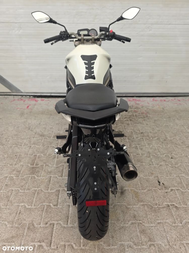 Yamaha XJ - 26