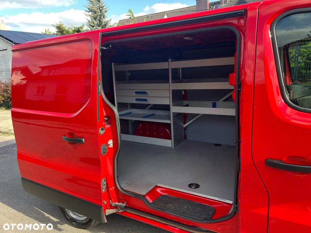 Renault Trafic - 16