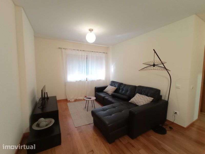 Apartamento T1 - Alugar - Grande imagem: 3/7