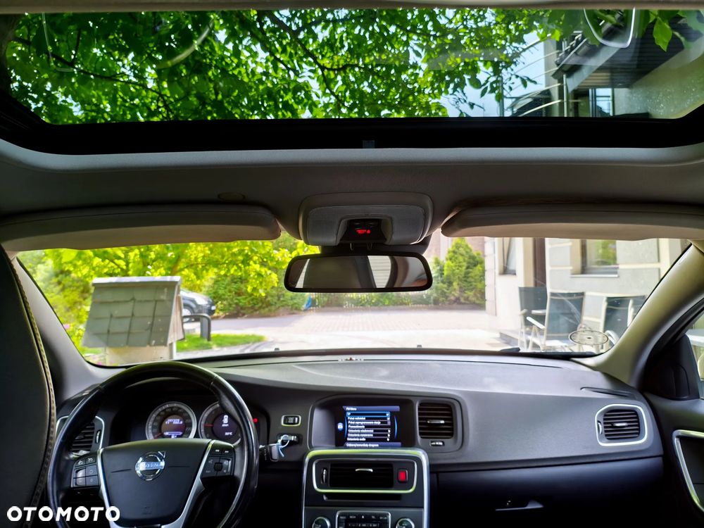 Volvo S60 DRIVe Summum - 26