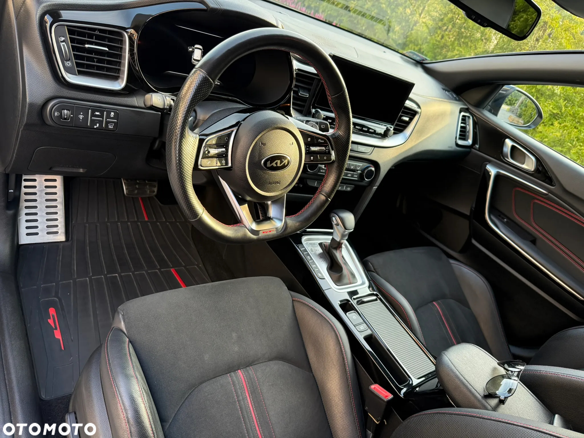 Kia ProCeed 1.6 T-GDI GT DCT - 12