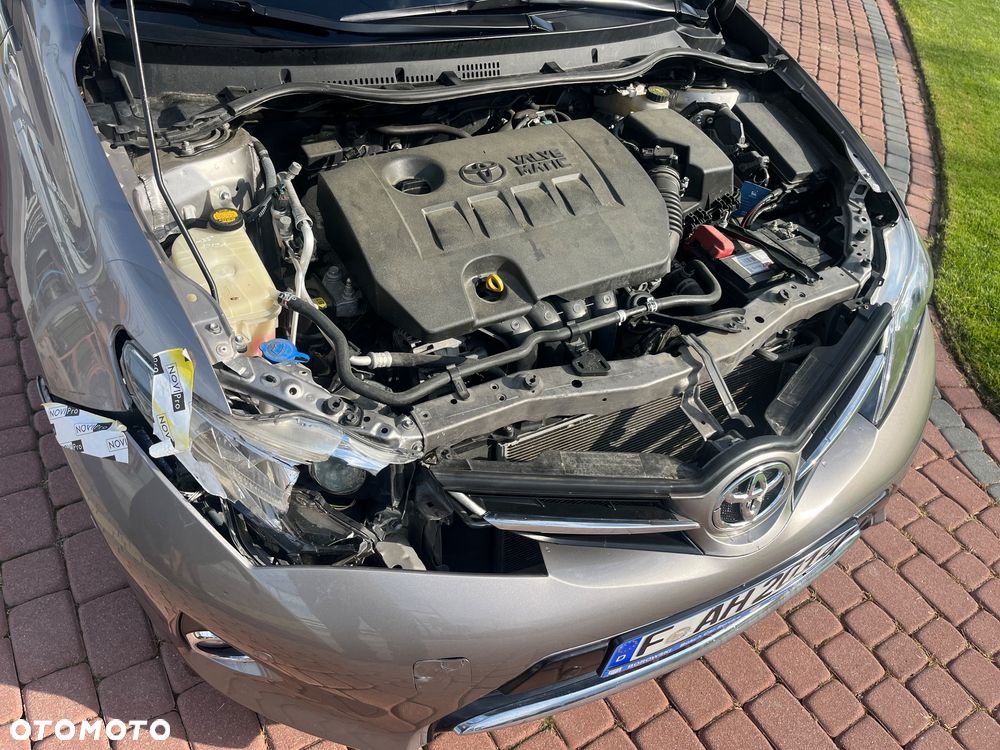 Toyota Auris 1.6 Valvematic Executive - 15