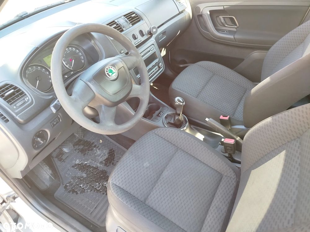 Skoda Fabia - 8