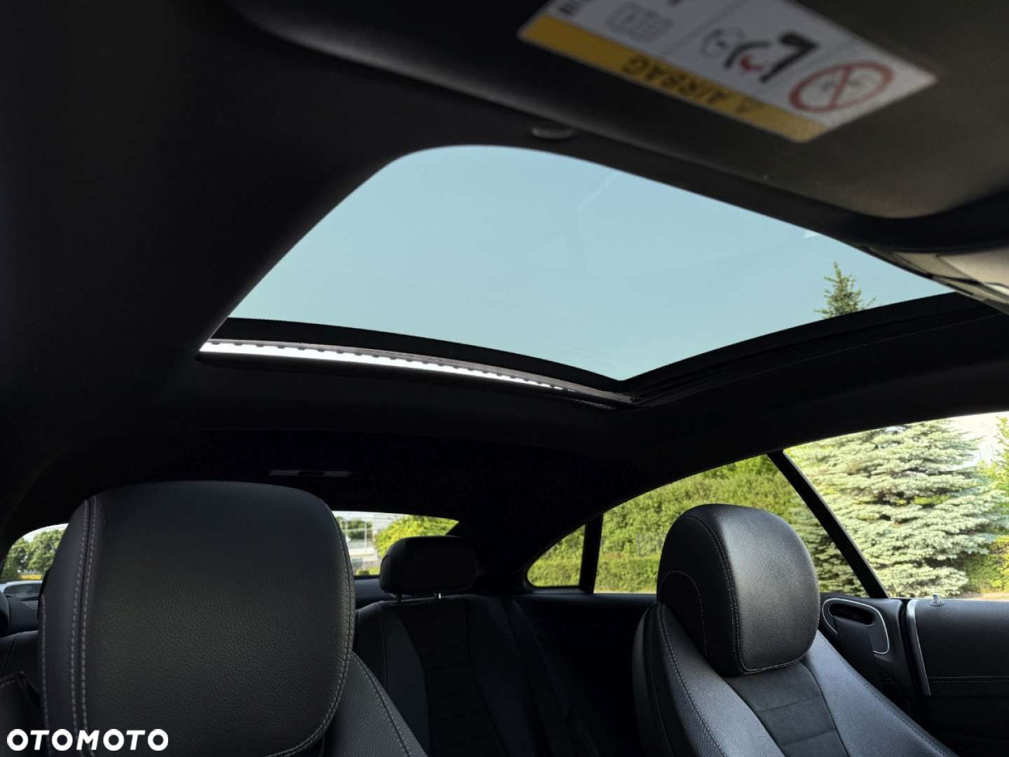 Mercedes-Benz Klasa E 220 d Coupe 9G-TRONIC AMG Line - 30