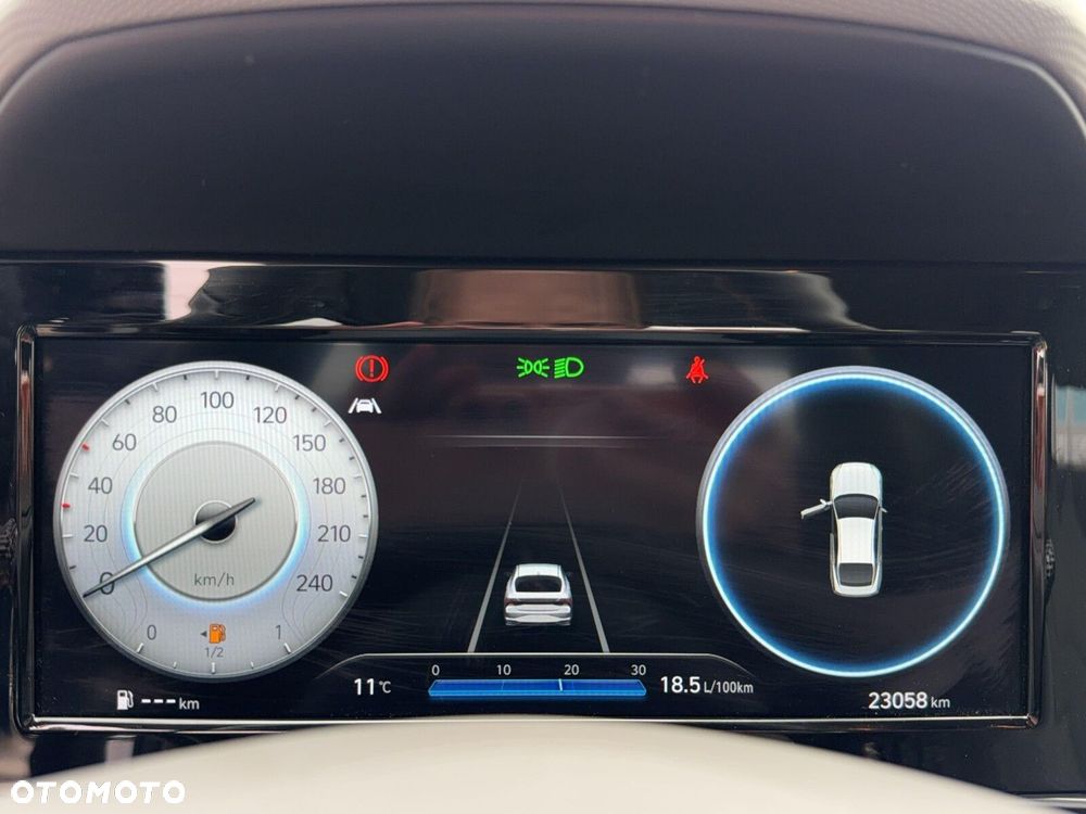 Hyundai Elantra - 16