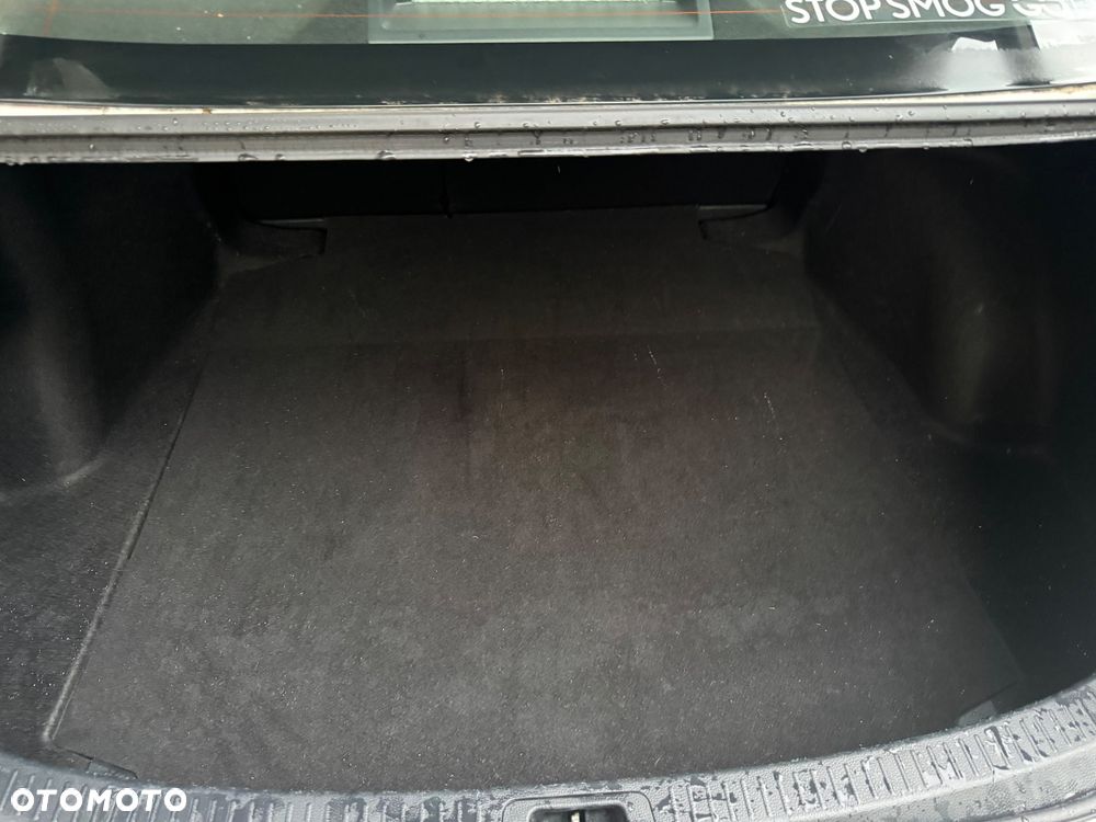 Toyota Corolla 1.8 Hybrid Comfort - 34