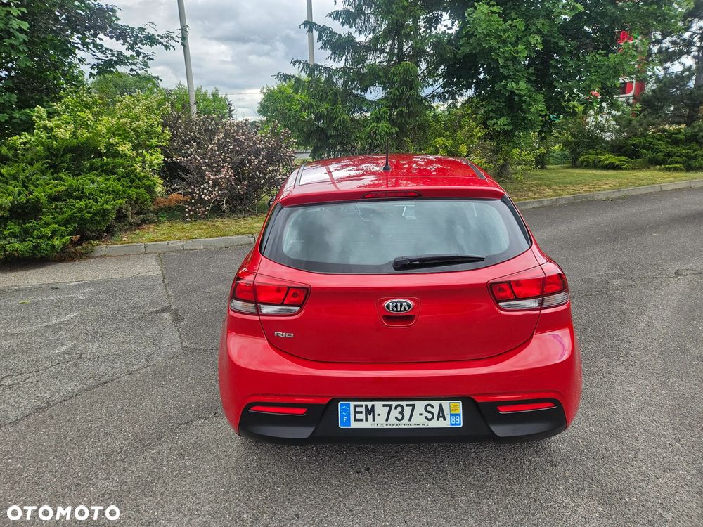 Kia Rio 1.2 Dream Team Edition - 15