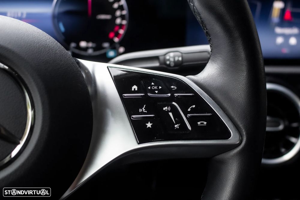 Mercedes-Benz A 250 e - 15