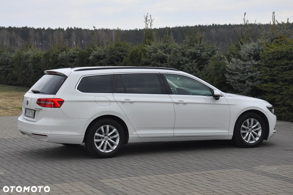 Volkswagen Passat - 16