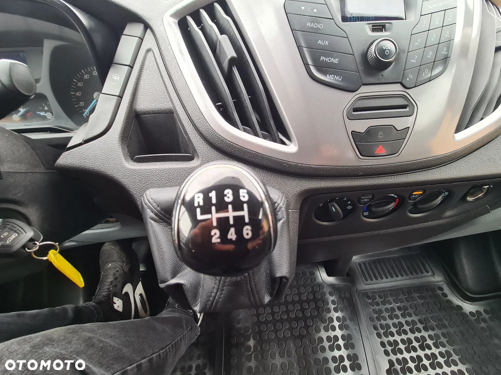 Ford Transit - 19