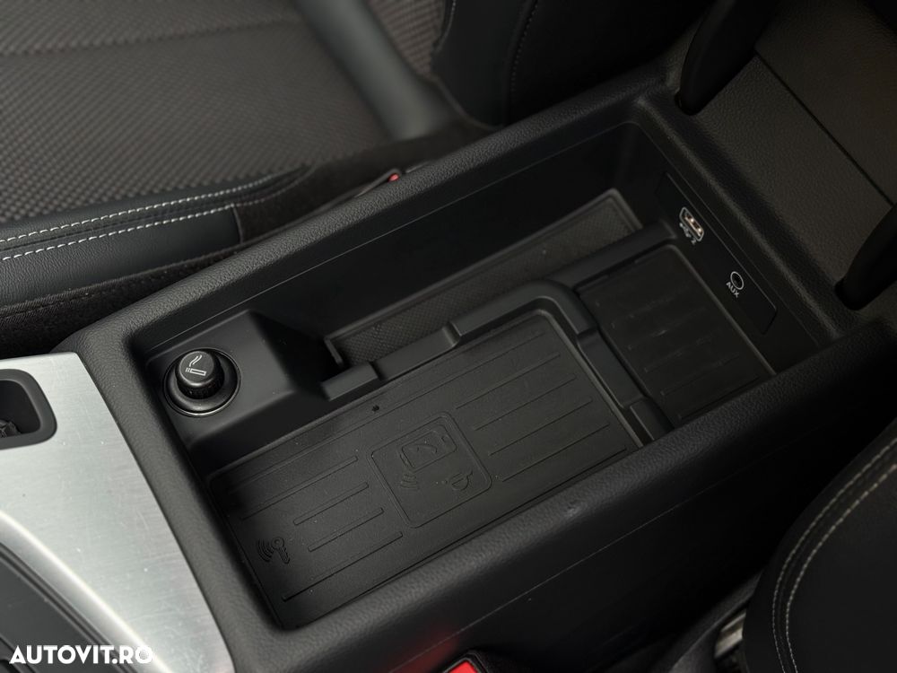 Audi A4 40 TDI S tronic S line - 27