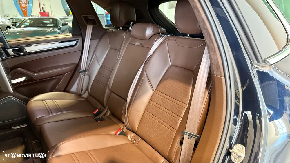 Porsche Cayenne Turbo S E-Hybrid - 20