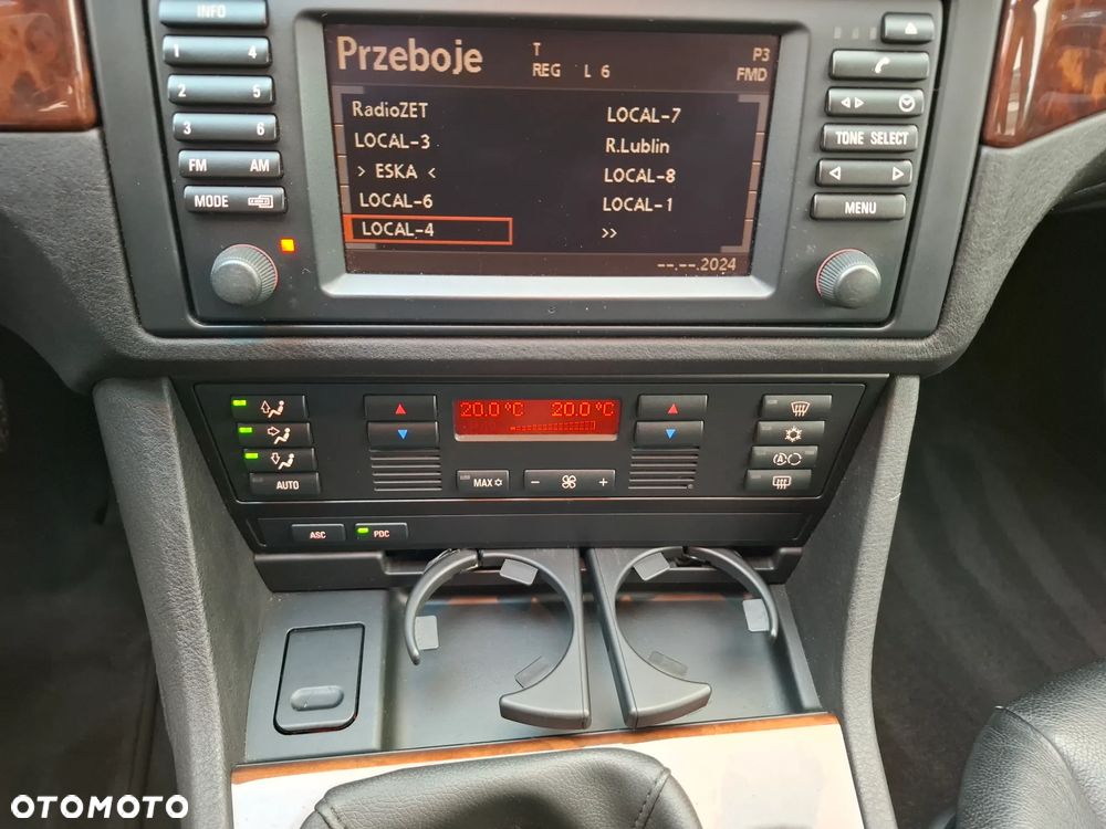 BMW Seria 5 525i - 28