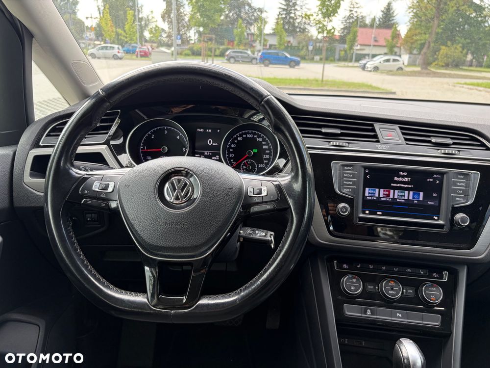 Volkswagen Touran - 20