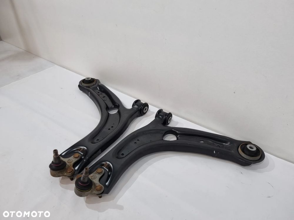 VW PASSAT B8 TIGUAN ARTEON WAHACZ PRZÓD LEWY PRAWY 3Q0407153B 3Q0407154B - 3