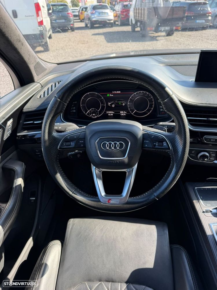 Audi Q7 - 17