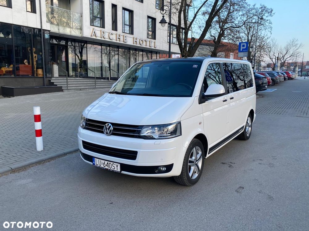 Volkswagen Multivan - 1