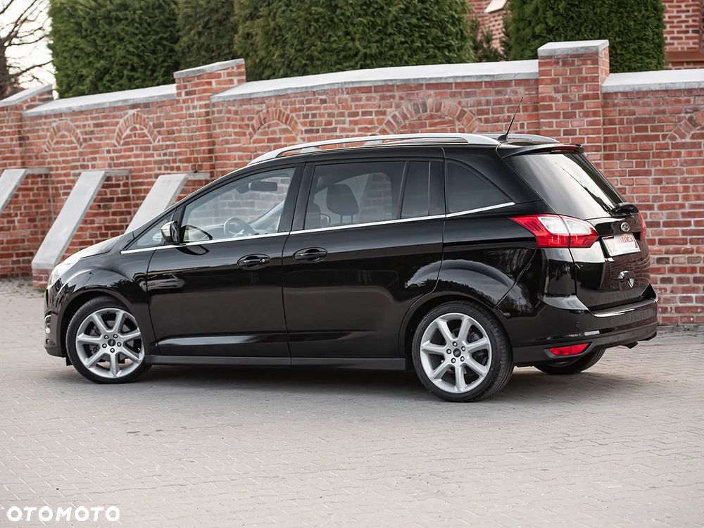 Ford Grand C-MAX - 10