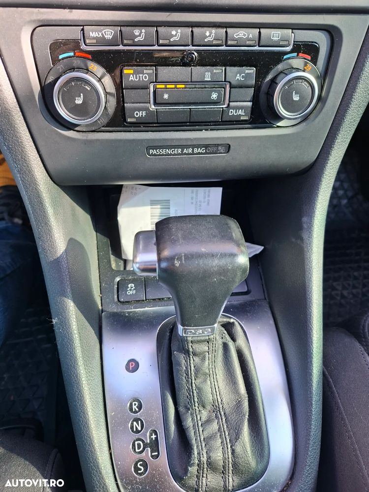 Volkswagen Golf 2.0 TDI Highline DSG - 5