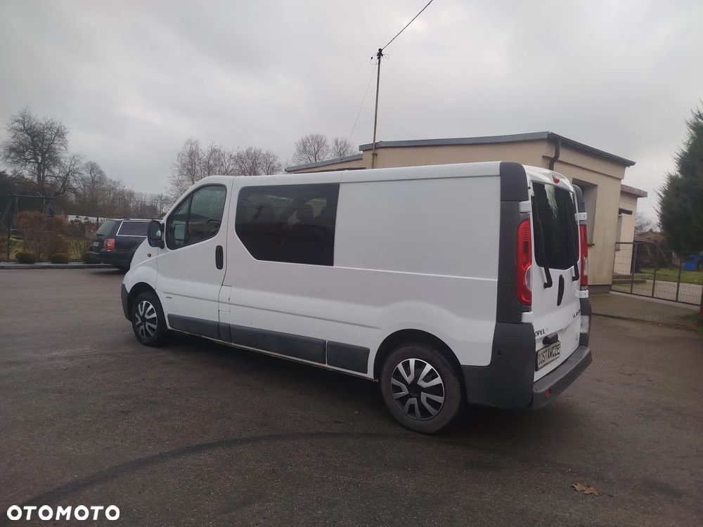 Opel Vivaro - 12