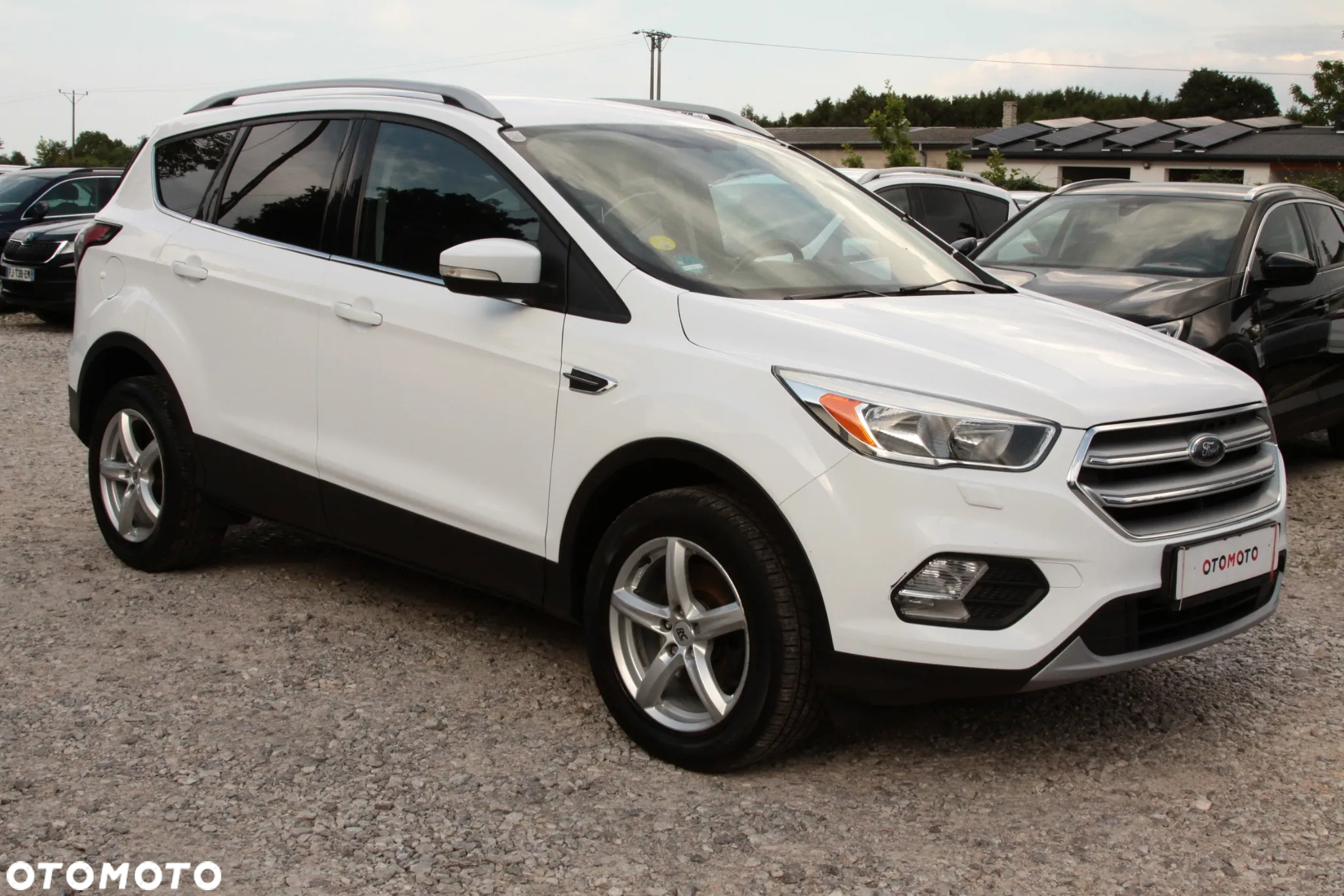 Ford Kuga 2.0 TDCi 2x4 Business Edition - 3