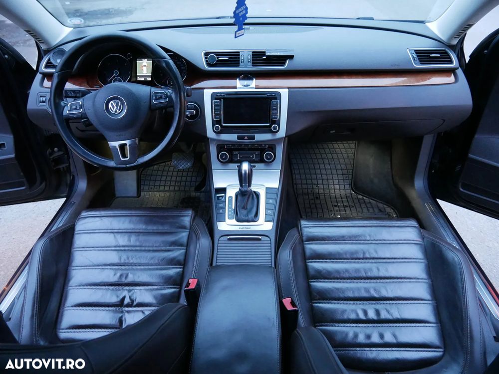 Volkswagen Passat - 16