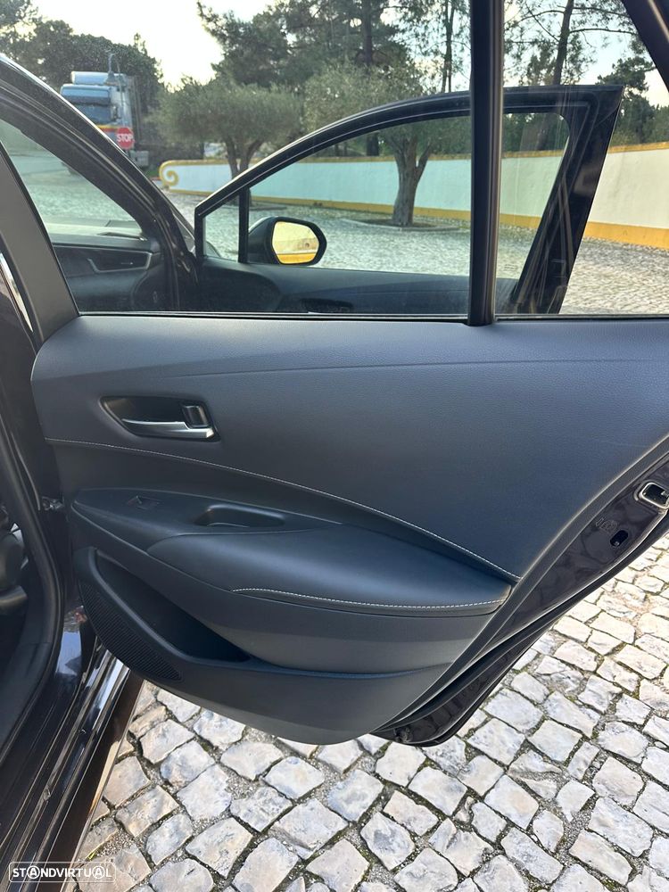 Toyota Corolla Touring Sports 1.8 Hybrid Comfort+P.Sport - 19