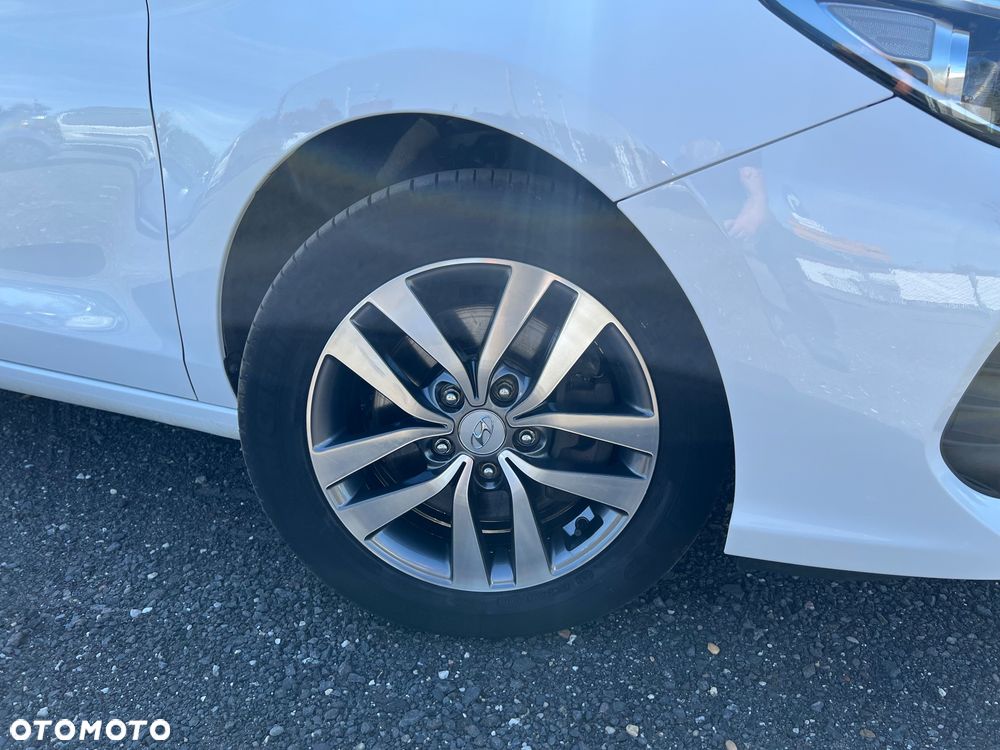 Hyundai i30 1.4 T-GDI Intro Edition - 14
