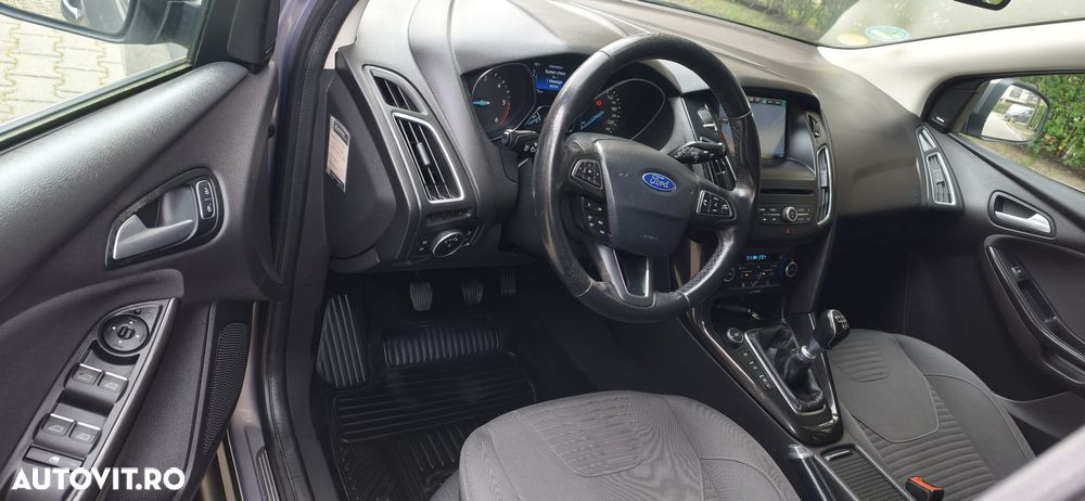 Ford Focus - 5
