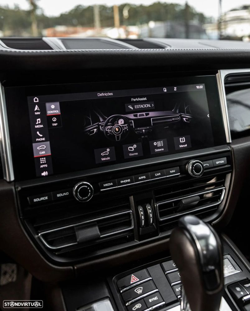 Porsche Macan - 9